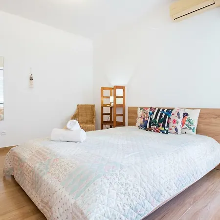 Edificio Rocha Vau Портиман